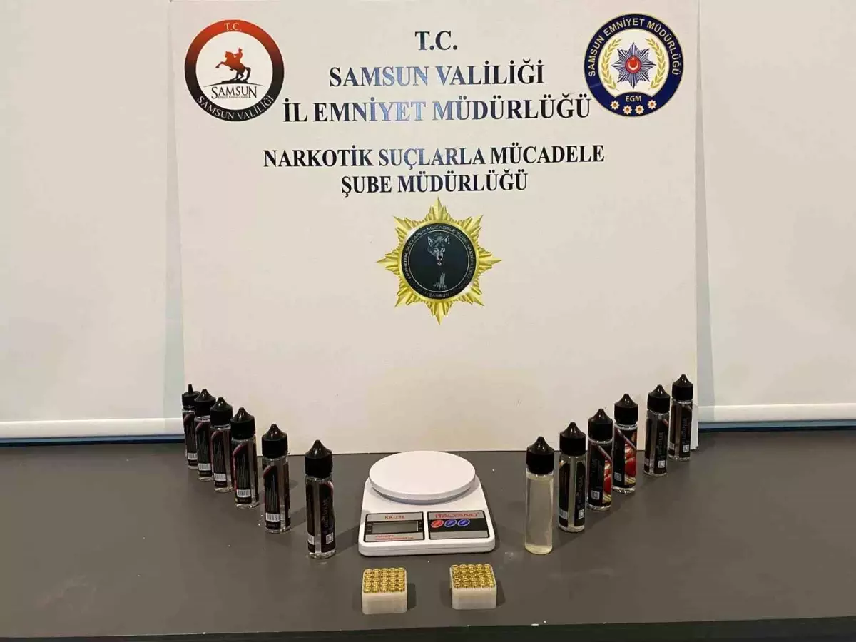 samsunda-uyusturucu-operasyonu-likit-esrar-ve-silah-gerecleri-ele-gecirildi-Bbx6xe99.jpg