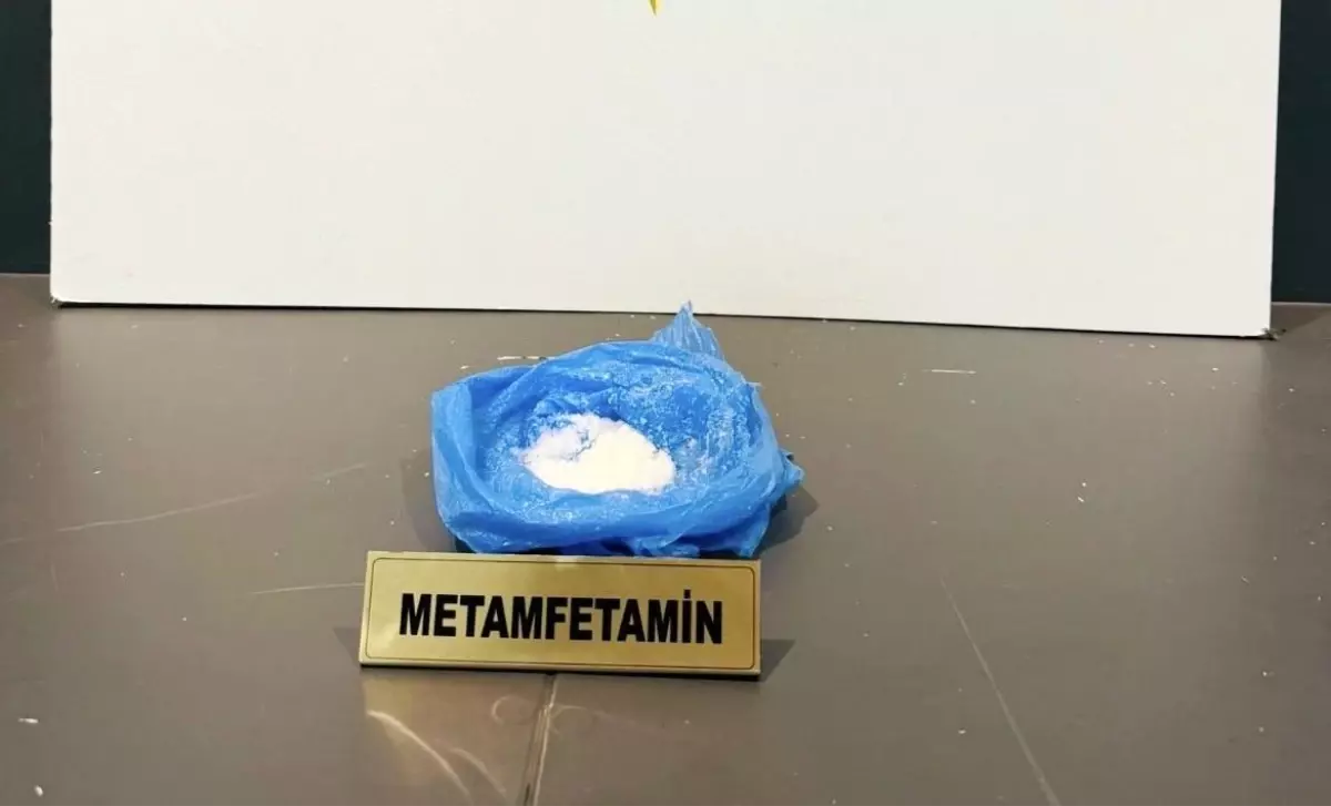 samsunda-narkotik-operasyonu-41-gram-metamfetamin-ele-gecirildi-gi4uuiz1.jpg